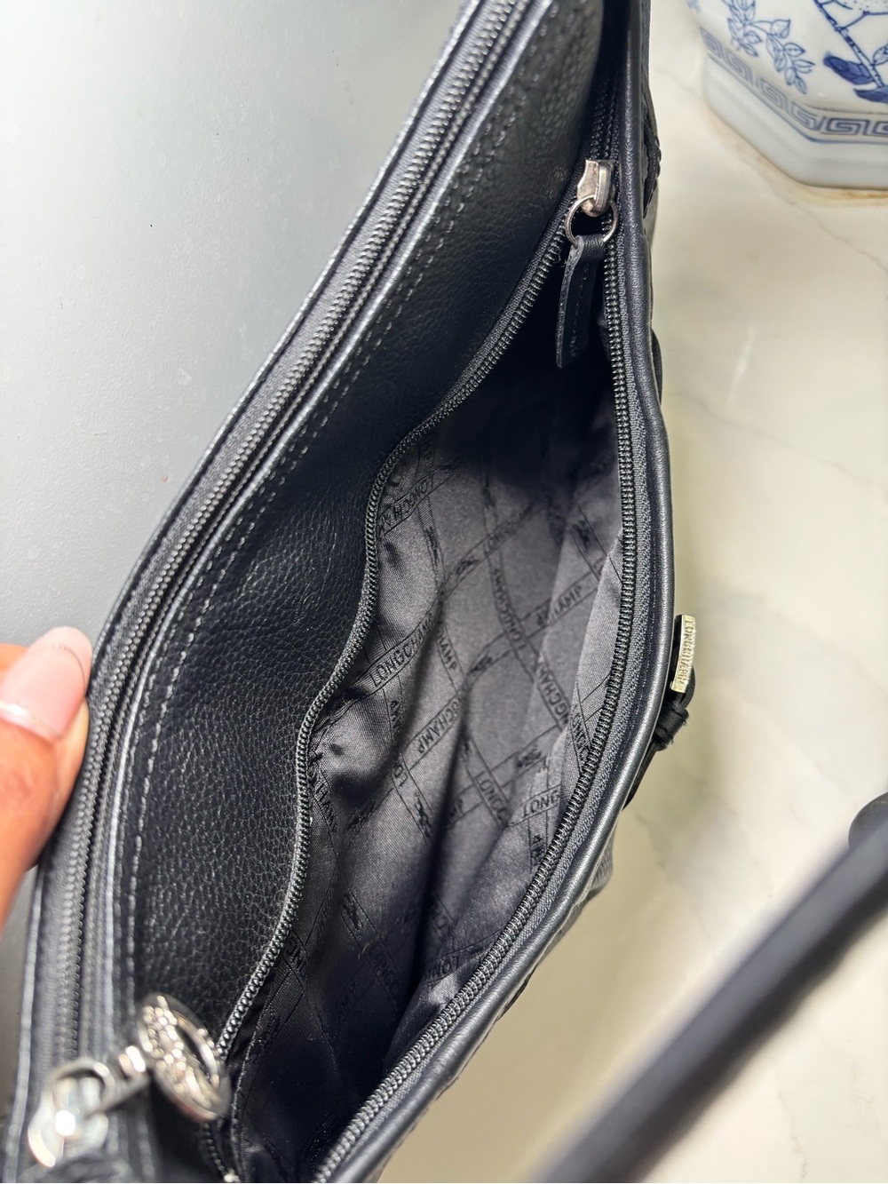 β¨ Longchamp Vintage Black Pebbled Leather Hobo Shoulder Bag France Classic Y2K β¨ - Picture 6 of 11